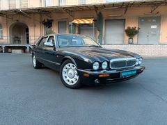 Fahrzeugabbildung Jaguar Daimler 4.0 Super V8 *MwSt. / LWB / Voll*