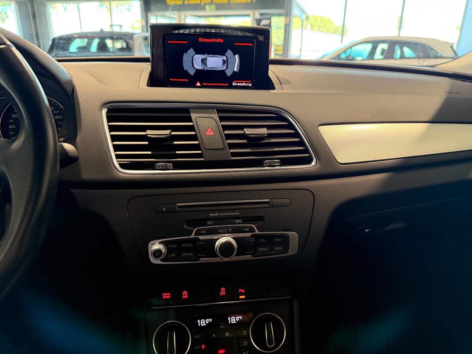 Audi Q3  S Line Sport  LED AHK  Navi