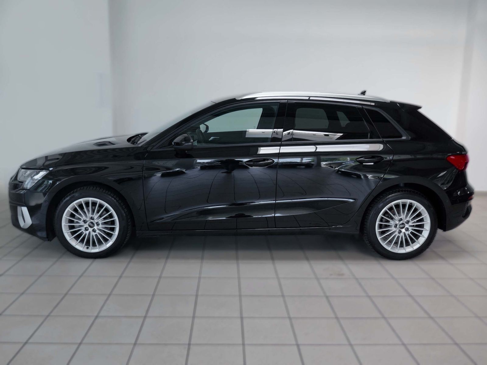 Fahrzeugabbildung Audi A3 35 Spb. advanced 2.0 TDI | LED RFK Navi