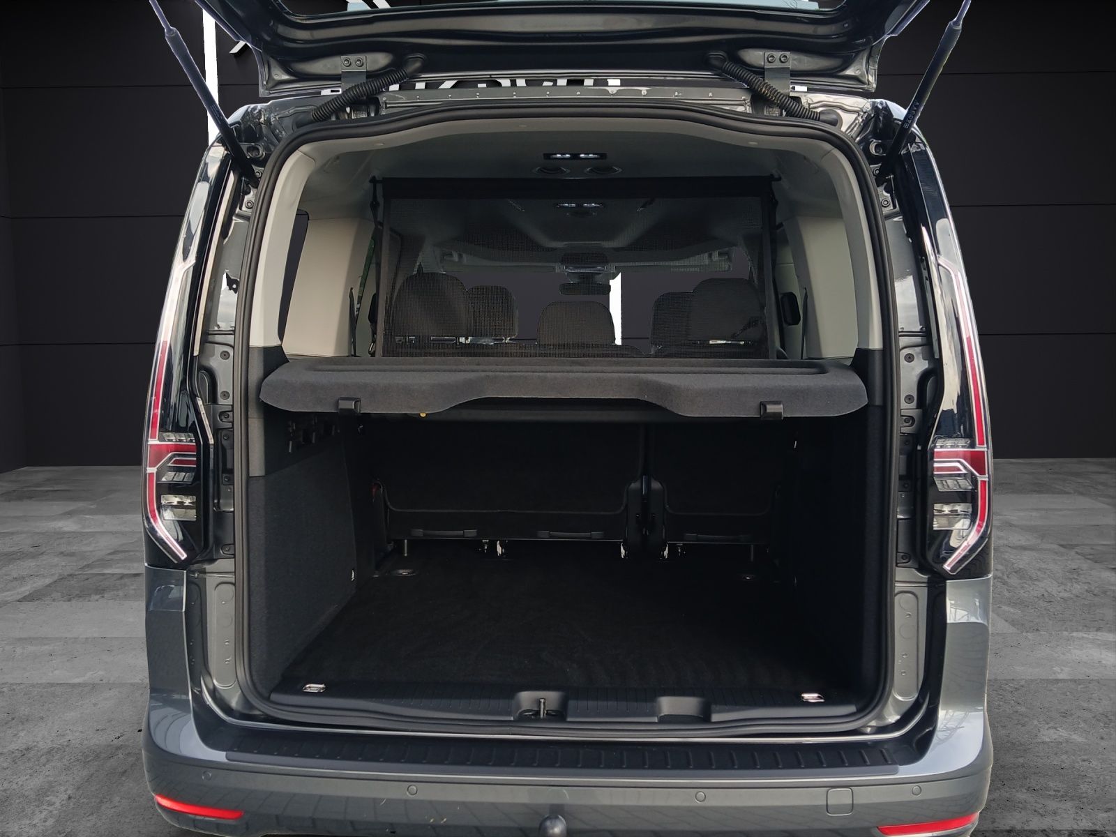 Fahrzeugabbildung Volkswagen Caddy TDI Style Maxi DSG LED AHK Navi ACC RFK SH