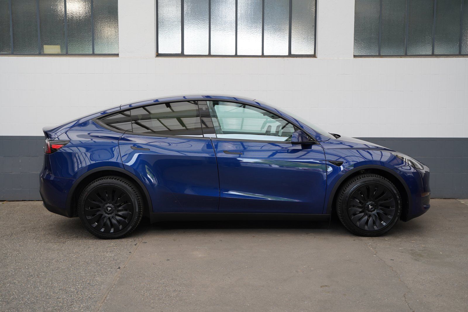 Tesla Model Y Long Range AWD 1.Hand foto 20