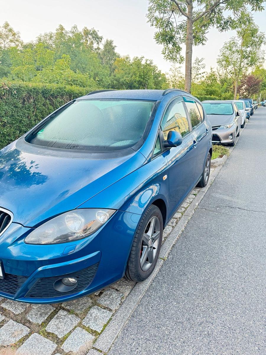 Seat Altea 2014 — rear view