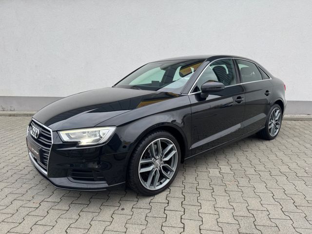 Audi A3 Limousine 30 TDI  (BI XENON/NAVI/PDC)