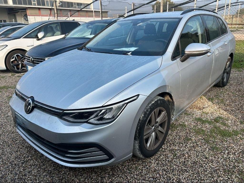 Volkswagen Golf VIII 2.0 TDI Life AUT./PDC/NAVI/VCC/KEYLESS