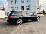 Mercedes-Benz C 400 4MATIC T AVANTGARDE Autom. AVANTGARDE - Mercedes-Benz C 400 mit Anhängerkupplung