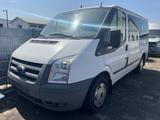 Ford Transit Kombi FT 280 K 8 Sitzer - Ford Transit aus 2011: Van