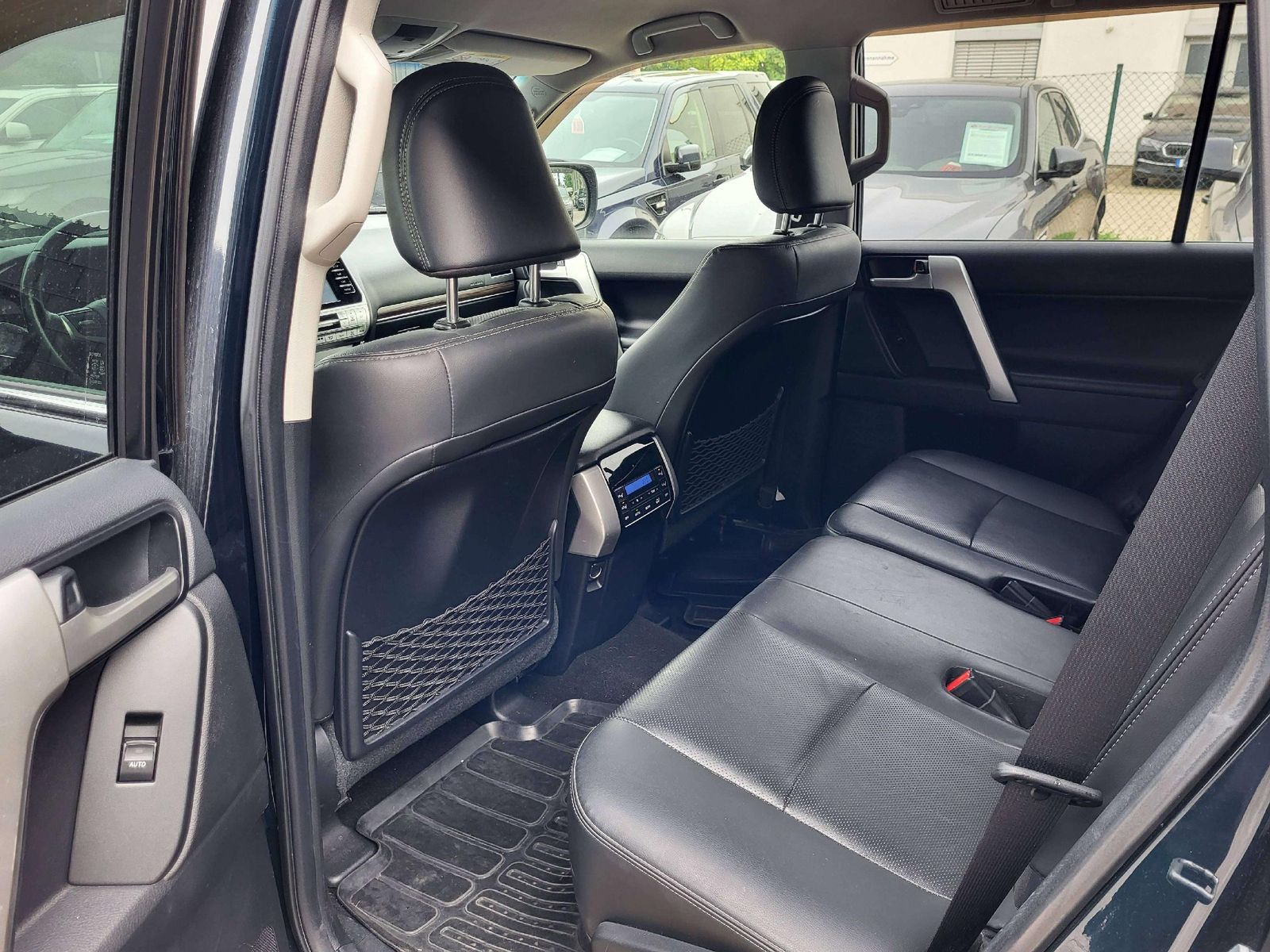 Toyota Land Cruiser Prado 4.0 AWD Navi Kamera Klima foto 4