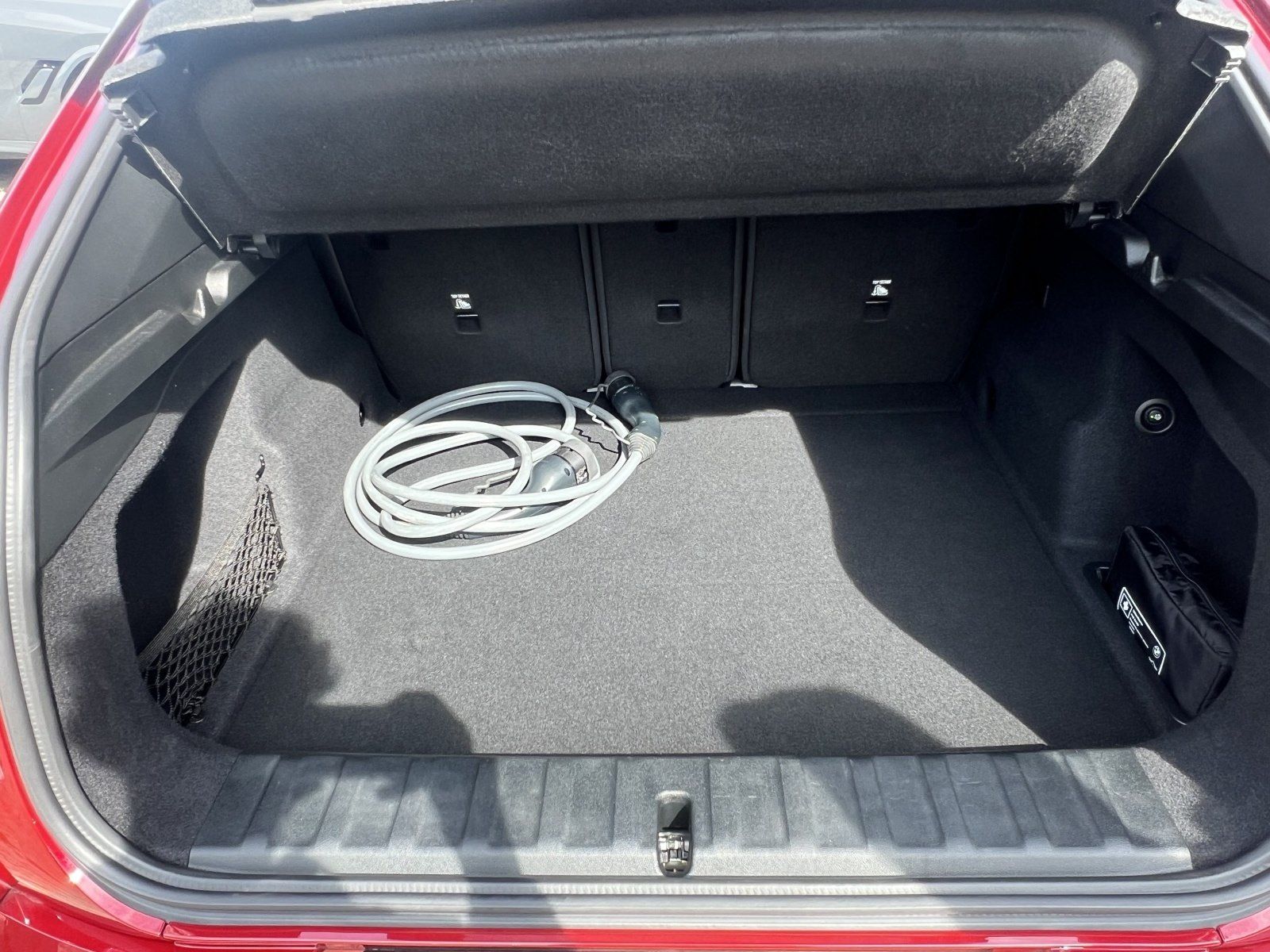 BMW iX2 - Bild 16