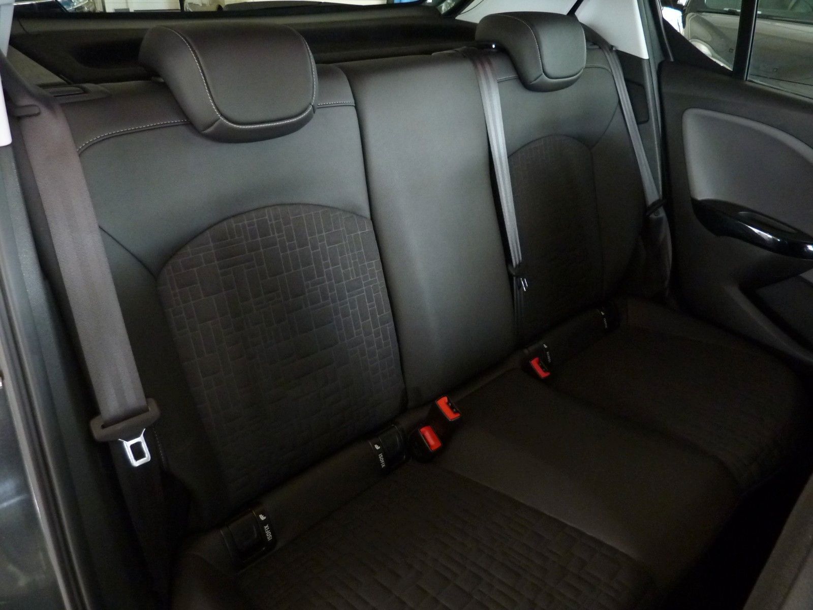 Fahrzeug 12 Fahrzeugabbildung Opel Corsa 1.4 Turbo ecoFLEX INNOVATION 74kW S/S