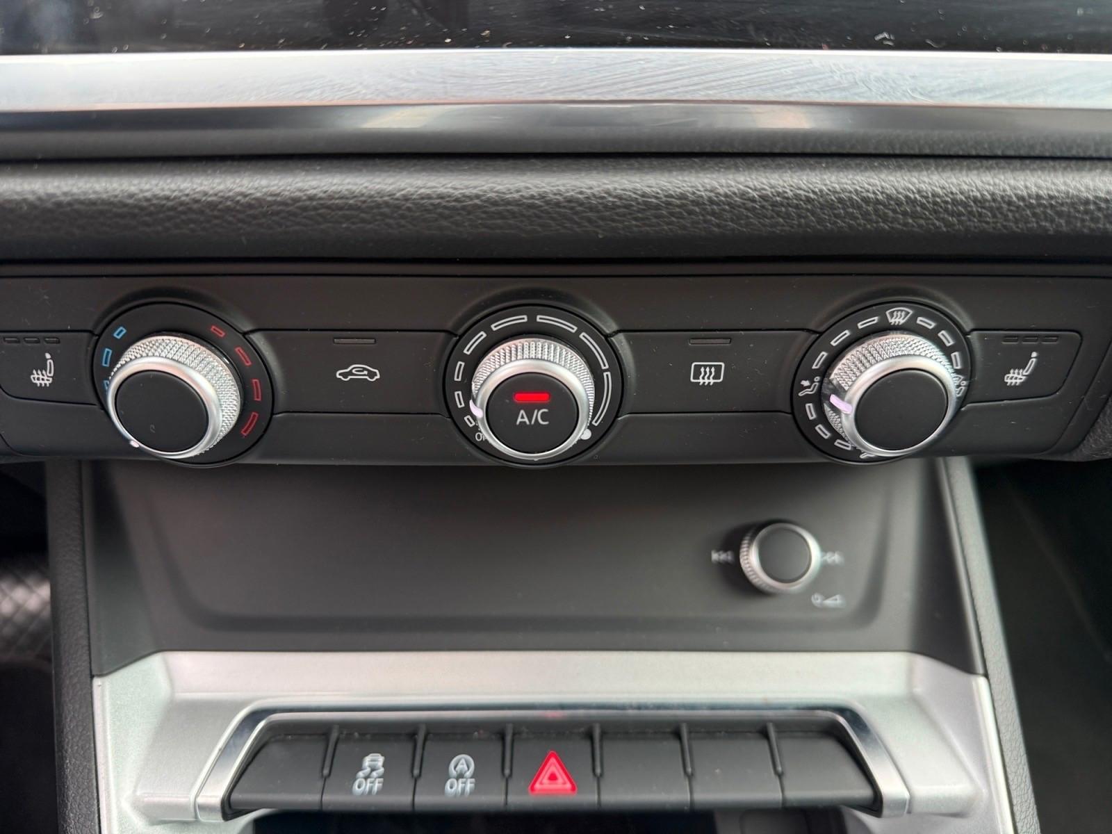 Audi Q3 40 TFSI 2.0- Quattro-Automatik-Navi, миниатюра 14