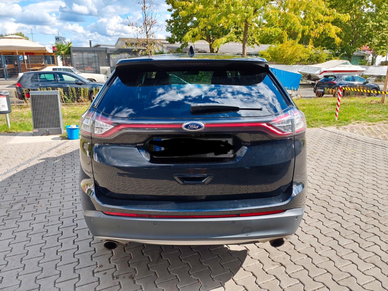 Ford Edge Titanium Bi-Turbo 4x4 Panorama Leder Kamera