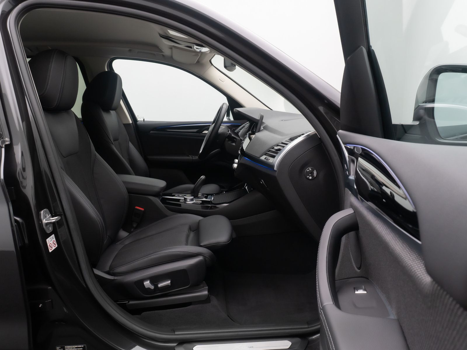 Fahrzeugabbildung BMW X3 xD20d xLine Kamera DAB Memory AHK Komfort 19"