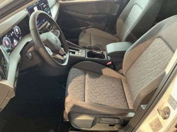 Volkswagen Golf - 12