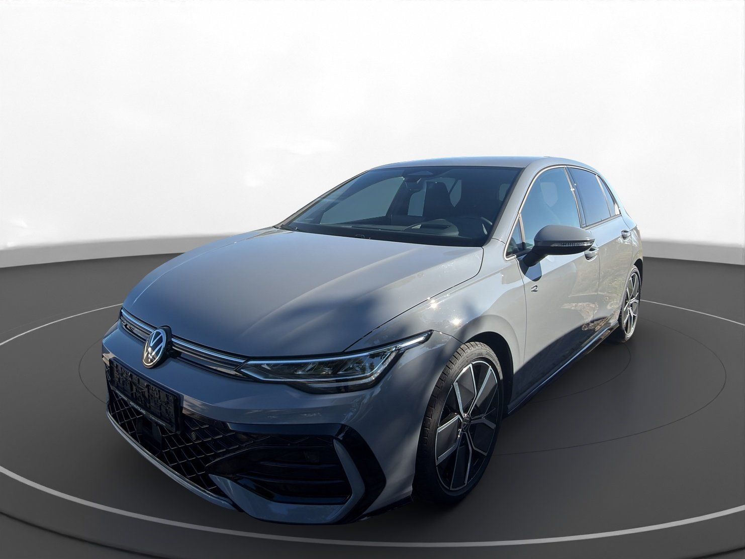Volkswagen Golf VIII Lim 1.5 eTSI DSG R-Line | NAVI | LED | imagem 2