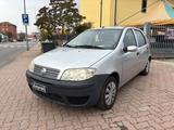 Fiat Punto Classic 1.2 5 porte Dynamic - Fiat Punto Dynamic mit Benzin-Antrieb