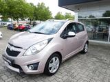 Chevrolet Spark LT - Chevrolet Spark mit Benzin-Antrieb