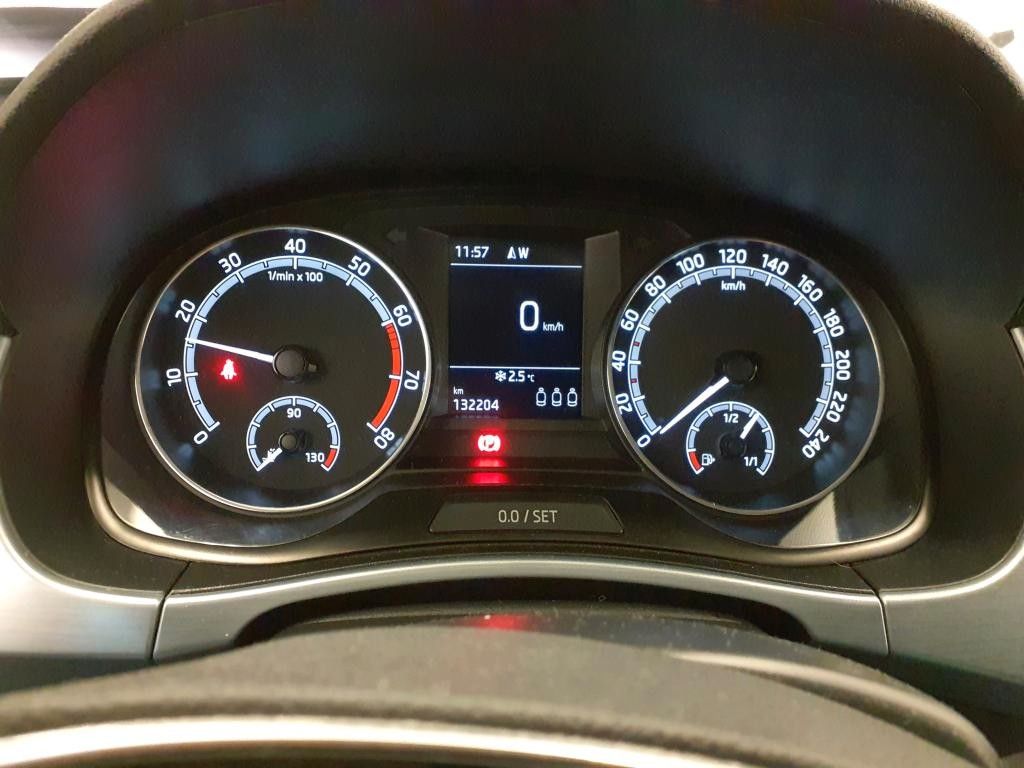 Fahrzeugabbildung SKODA Fabia Combi Ambition AHK SITZH. NAVI PDC 1.HD