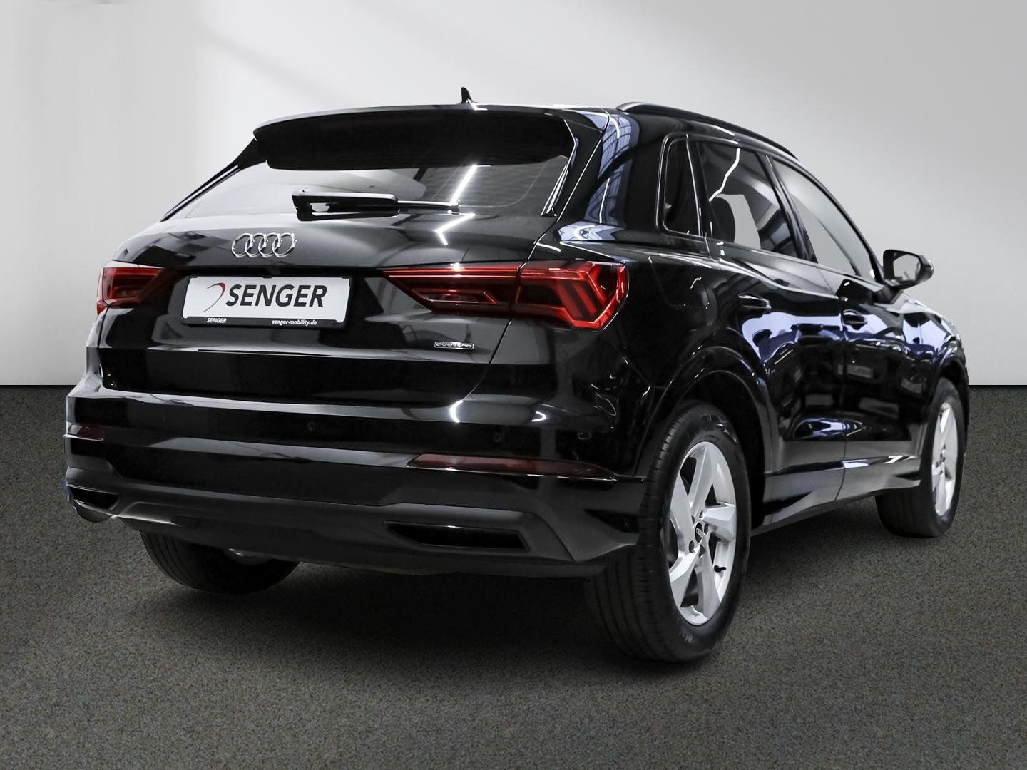 Audi Q3 45 2.0 TFSI quattro Matrix-LED Panorama AHK imagem 3