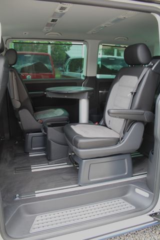Volkswagen T6.1 Multivan Generation SIX DSG AHK ACC Standhz