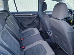 Fahrzeugabbildung Volkswagen Golf VII Variant Alltrack 4M Navi LED SiHz AHK