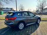 BMW X1 xDrive20i Advantage Steptronic Advantage - BMW X-Reihe von privat