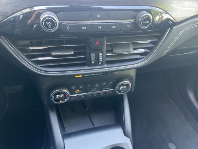 Fahrzeugabbildung Ford Kuga 2.5 Duratec FHEV 4x4 Vignale Hybrid , Navi,