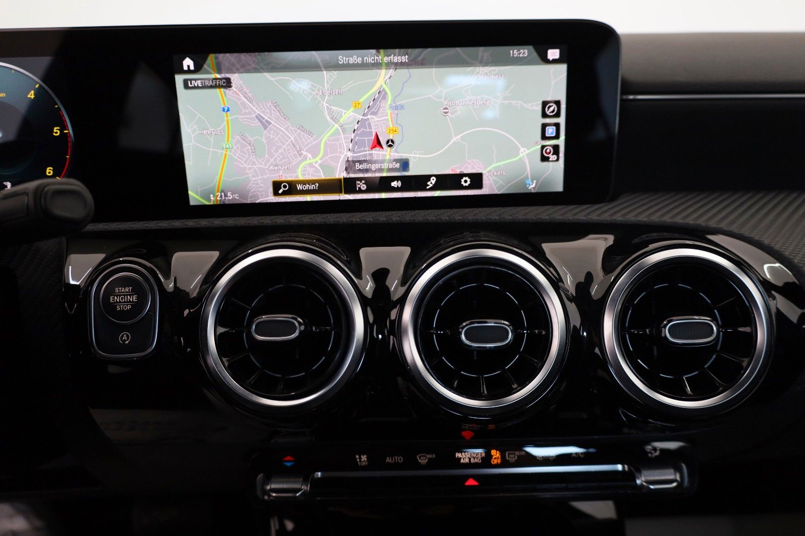 Fahrzeugabbildung Mercedes-Benz CLA 200 d Coupé, Navi,LED,SH,Kamera,DAB,Carplay