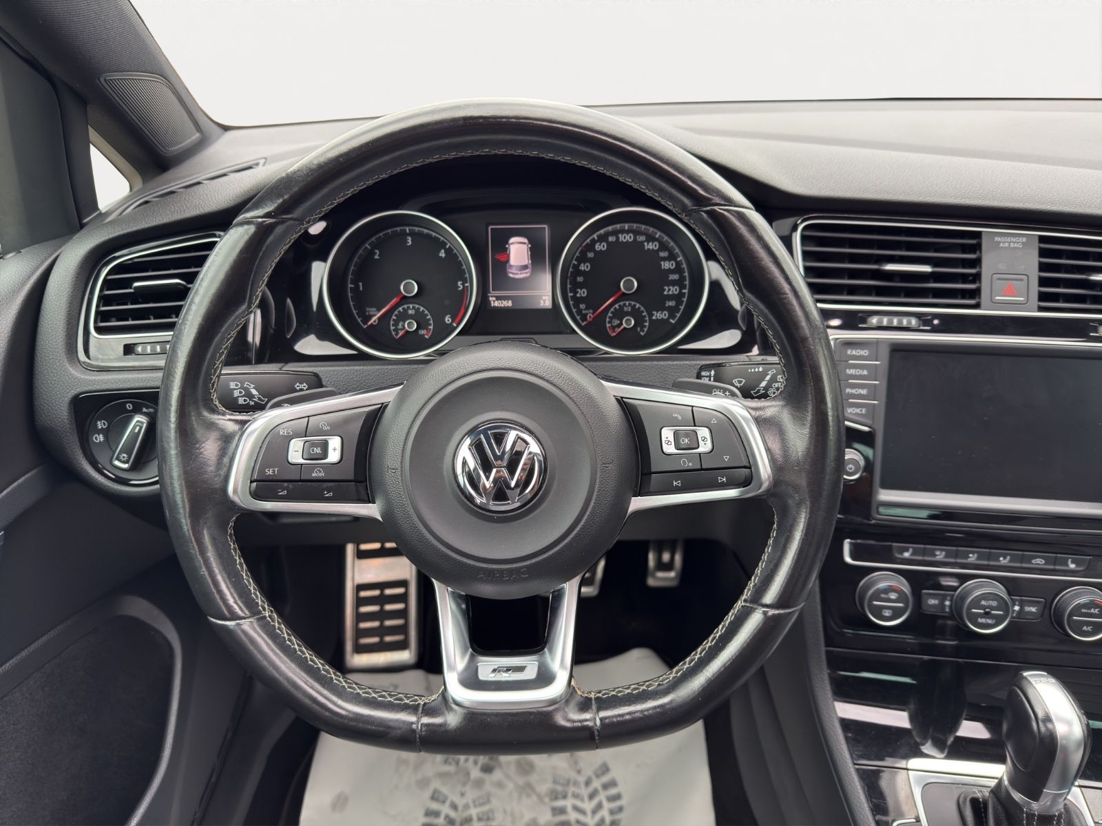 Golf VII Lim. Comfortline BMT*R-LINE*NAVI*2.HAND