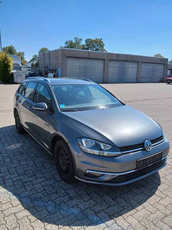 Image of Volkswagen Golf