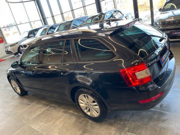 Skoda Octavia Combi Joy *1.HAND*PANO*ACC*NAVI*PDC*