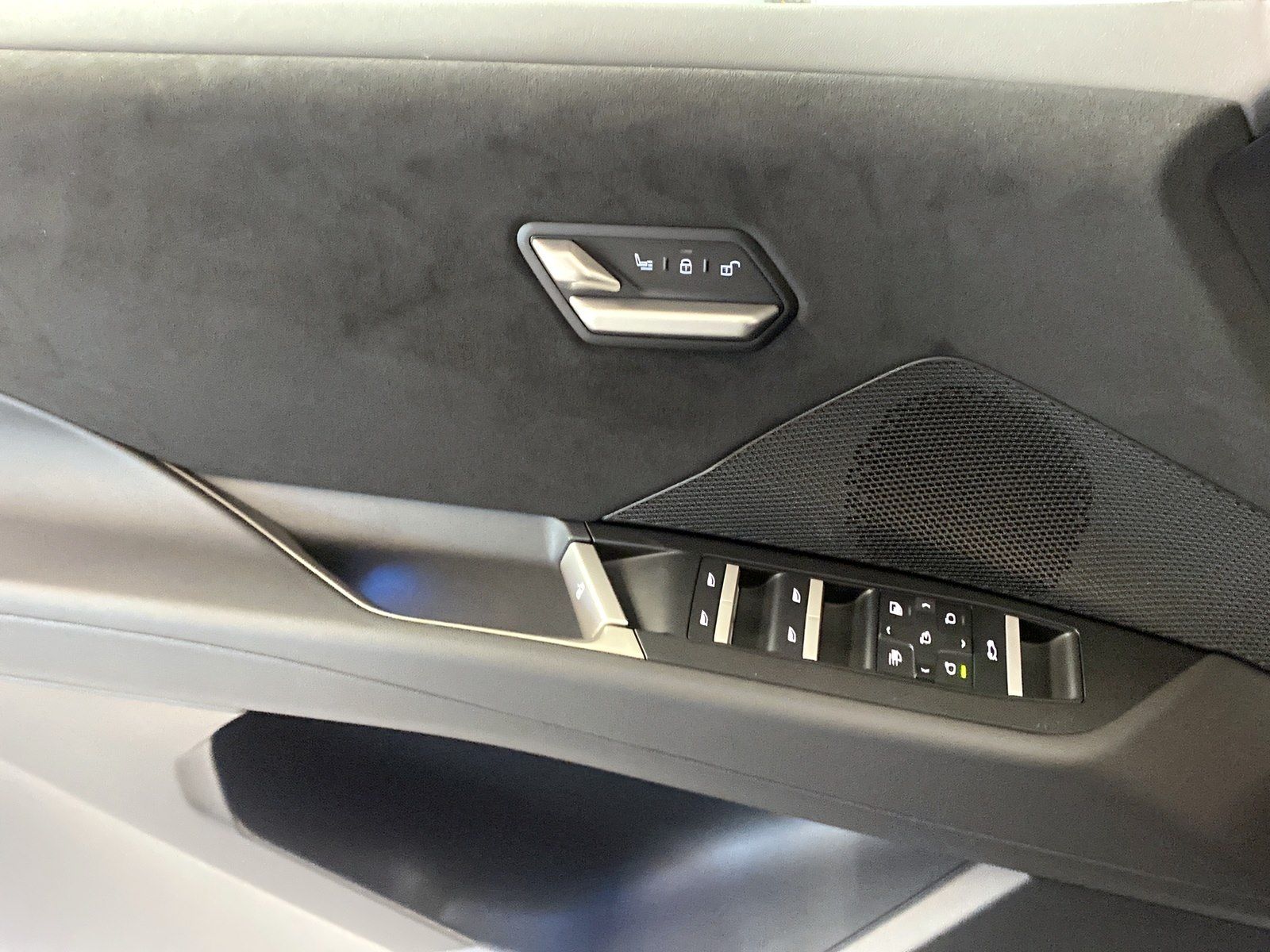 BMW iX3 - Bild 16