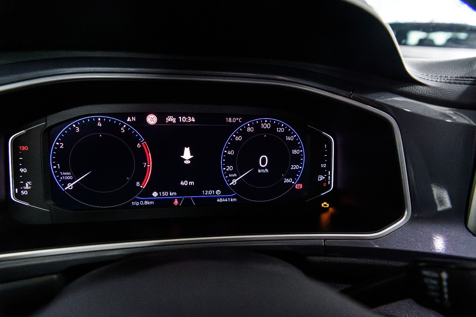 Fahrzeugabbildung Volkswagen T-Roc Style+LED+AHK+ACC+SHZ+GJR+APPCONNECT