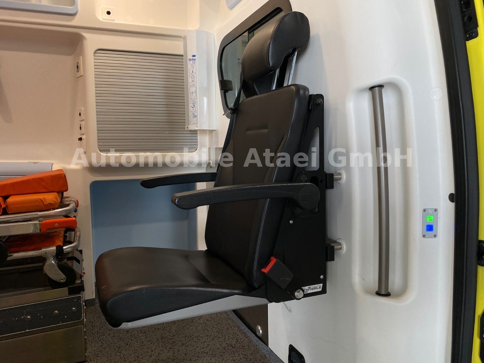 Fahrzeugabbildung Ford Transit Custom *Motorschaden* RTW/ KTW (3312)