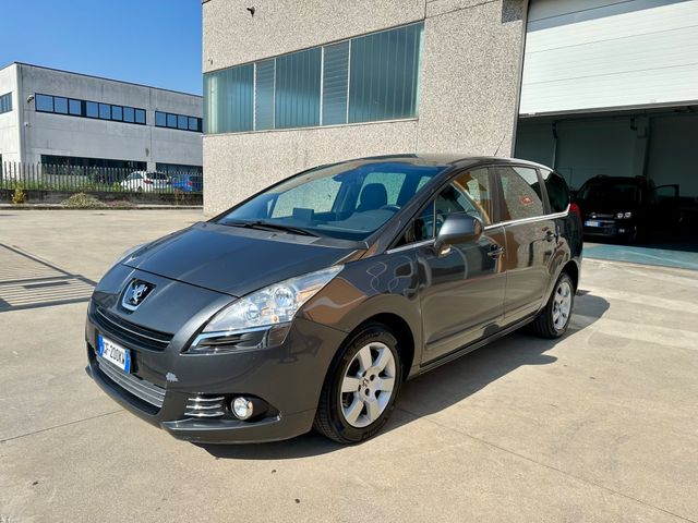 Peugeot 5008 2.0 HDi 150CV Allure