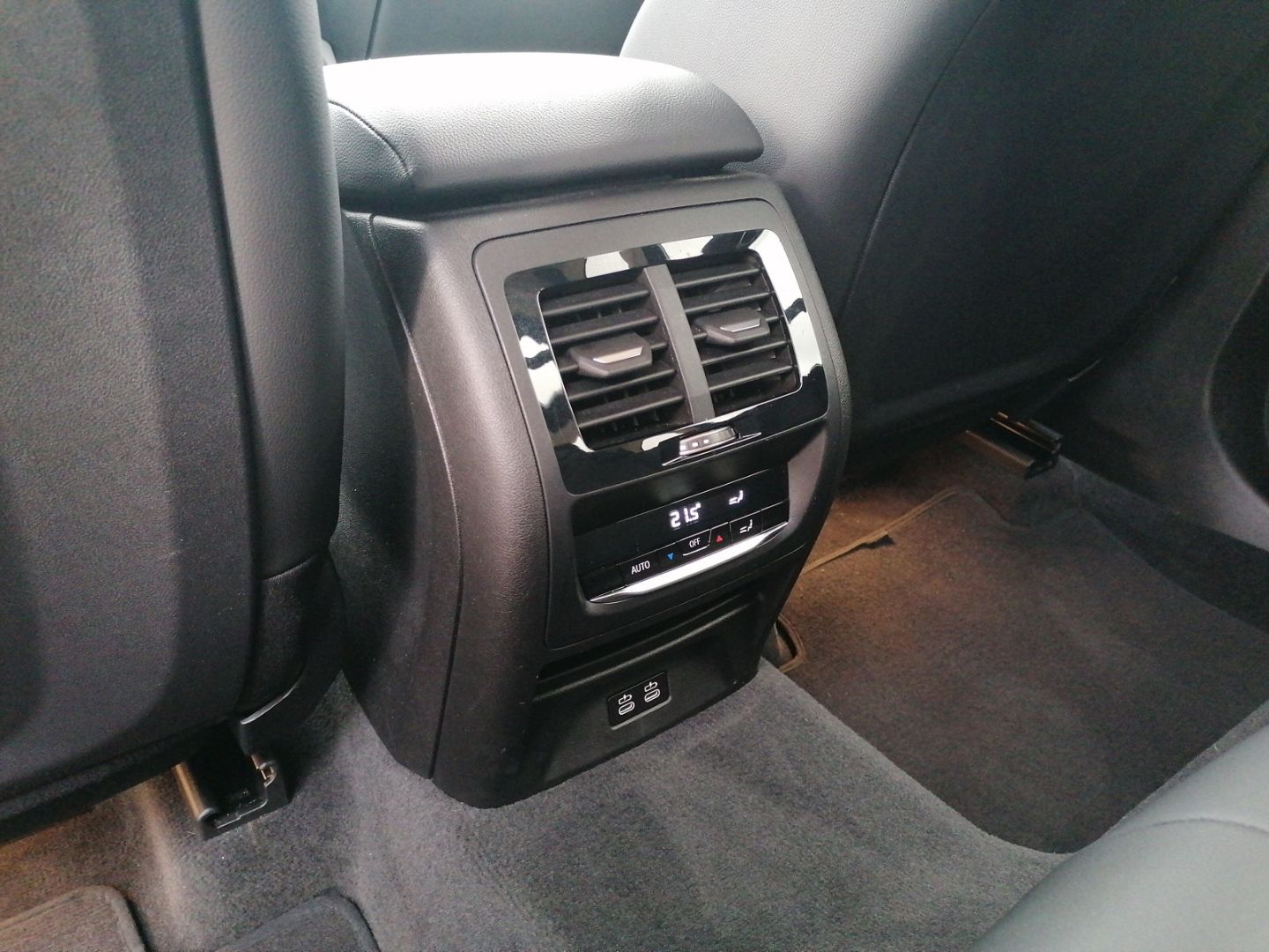 BMW X3 xDrive20d HUD StandHZG Navi Digitales Cockpit foto 22