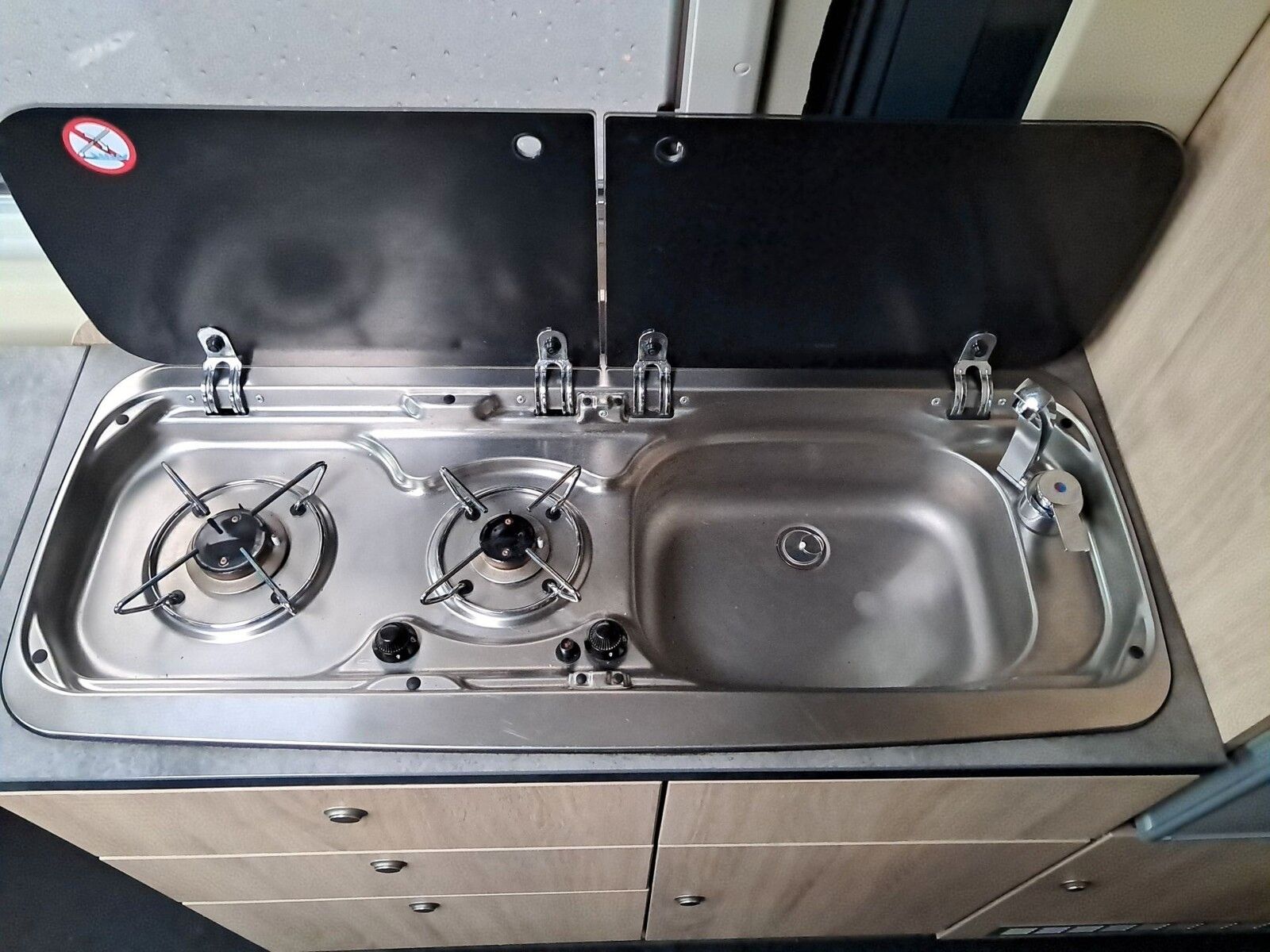 Fahrzeugabbildung Clever Celebration 600 AHK,SAT,Markise,TV,Ludtfederung