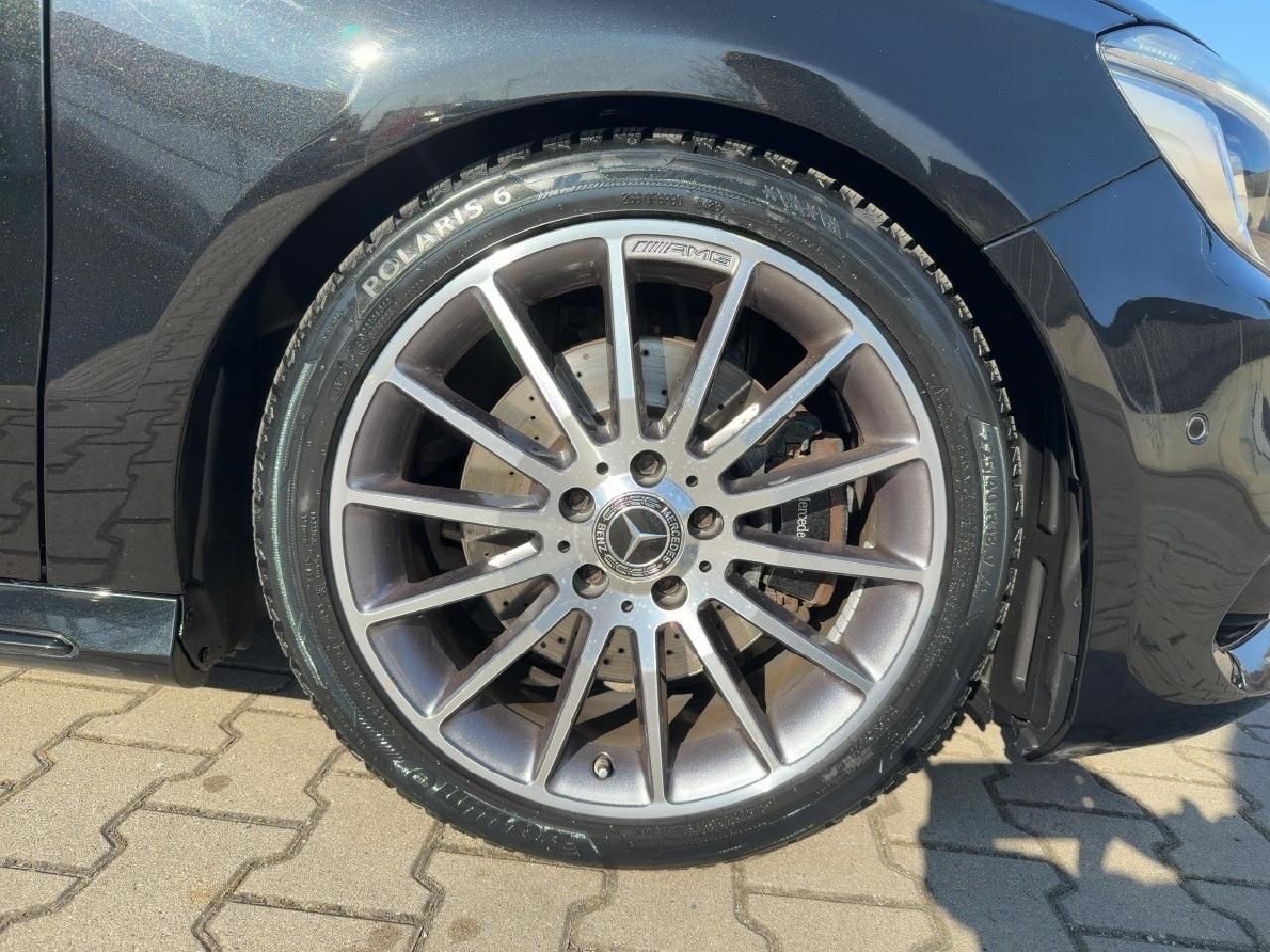 Fahrzeugabbildung Mercedes-Benz A 250 AMG Line 4Matic*Pano*Night Paket*RFK