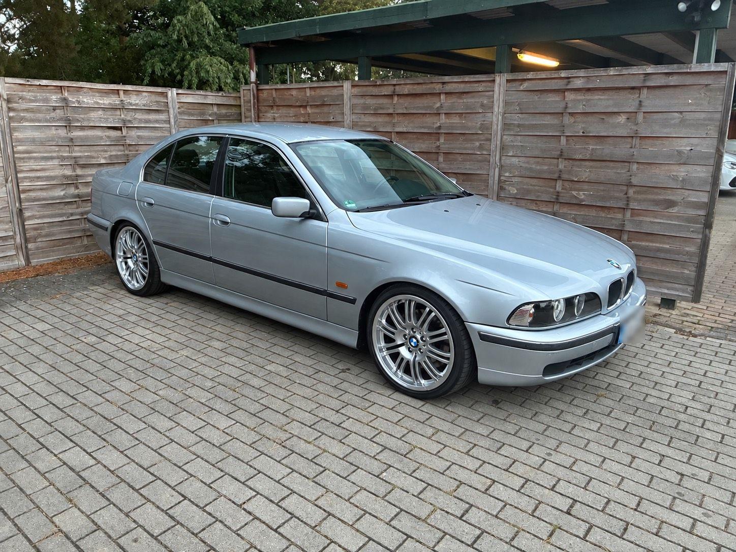 BMW 520