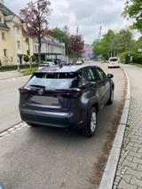 Toyota Yaris Cross - Toyota Yaris Cross mit Benzin-Antrieb: Automatik