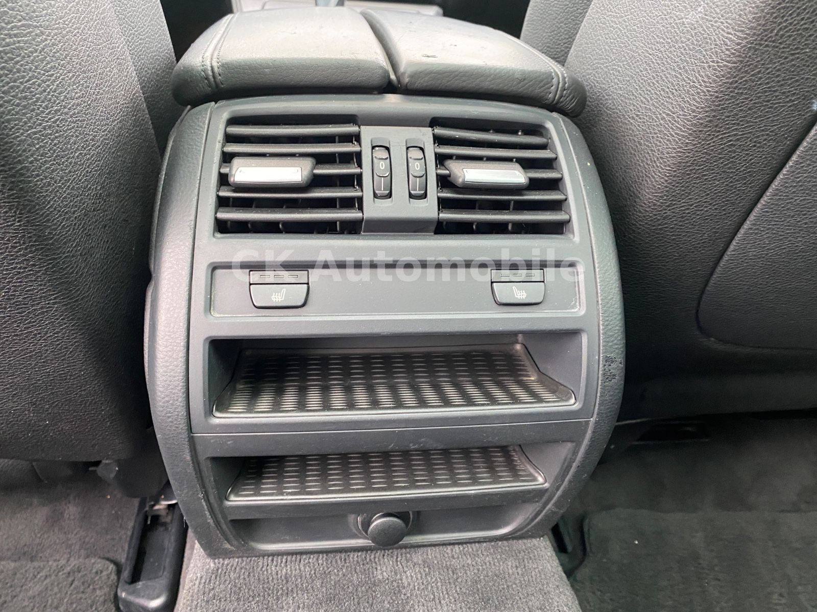 Fahrzeugabbildung BMW 530 d Touring M Sport/Navi/Leder/Pano/Bi-Xenon