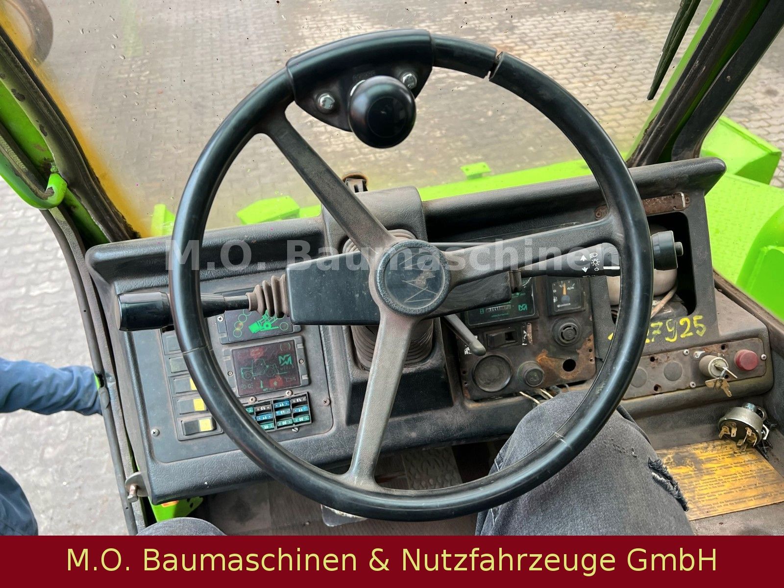 Fahrzeugabbildung Merlo Roto 30.16 EV / Palettengabel / SW /