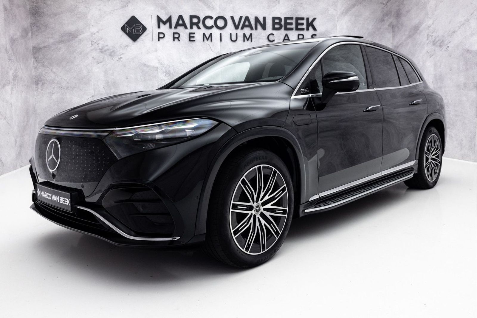 Mercedes-Benz EQS SUV 450+ AMG Line 7p 118 kWh | Pano | Hypers