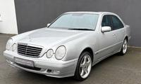 Mercedes-Benz E 280 4MATIC AVANTGARDE 1 HAND LEDER SD