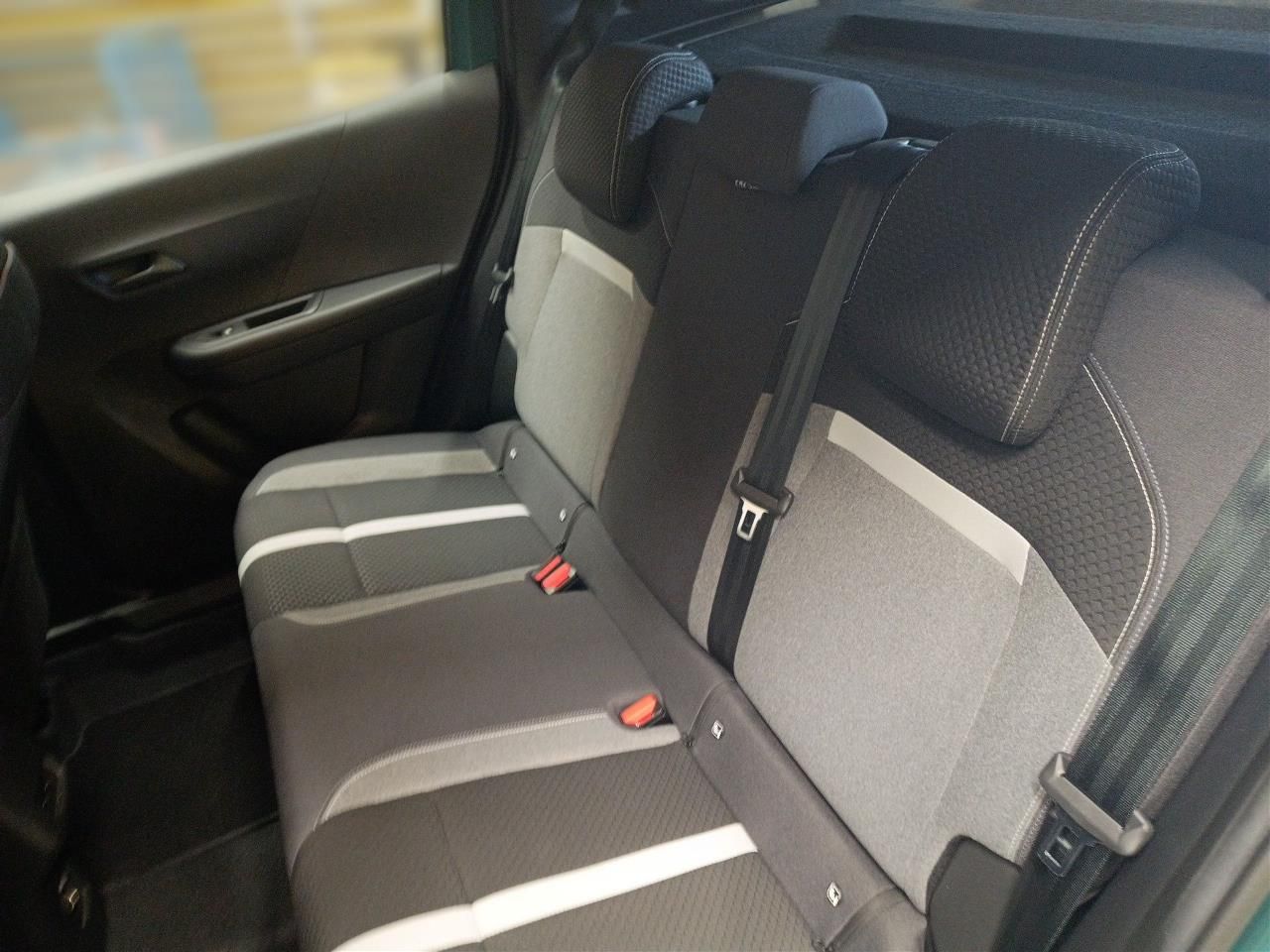 Fahrzeugabbildung Opel Frontera Edition MildHybrid 107KW e-DCT6
