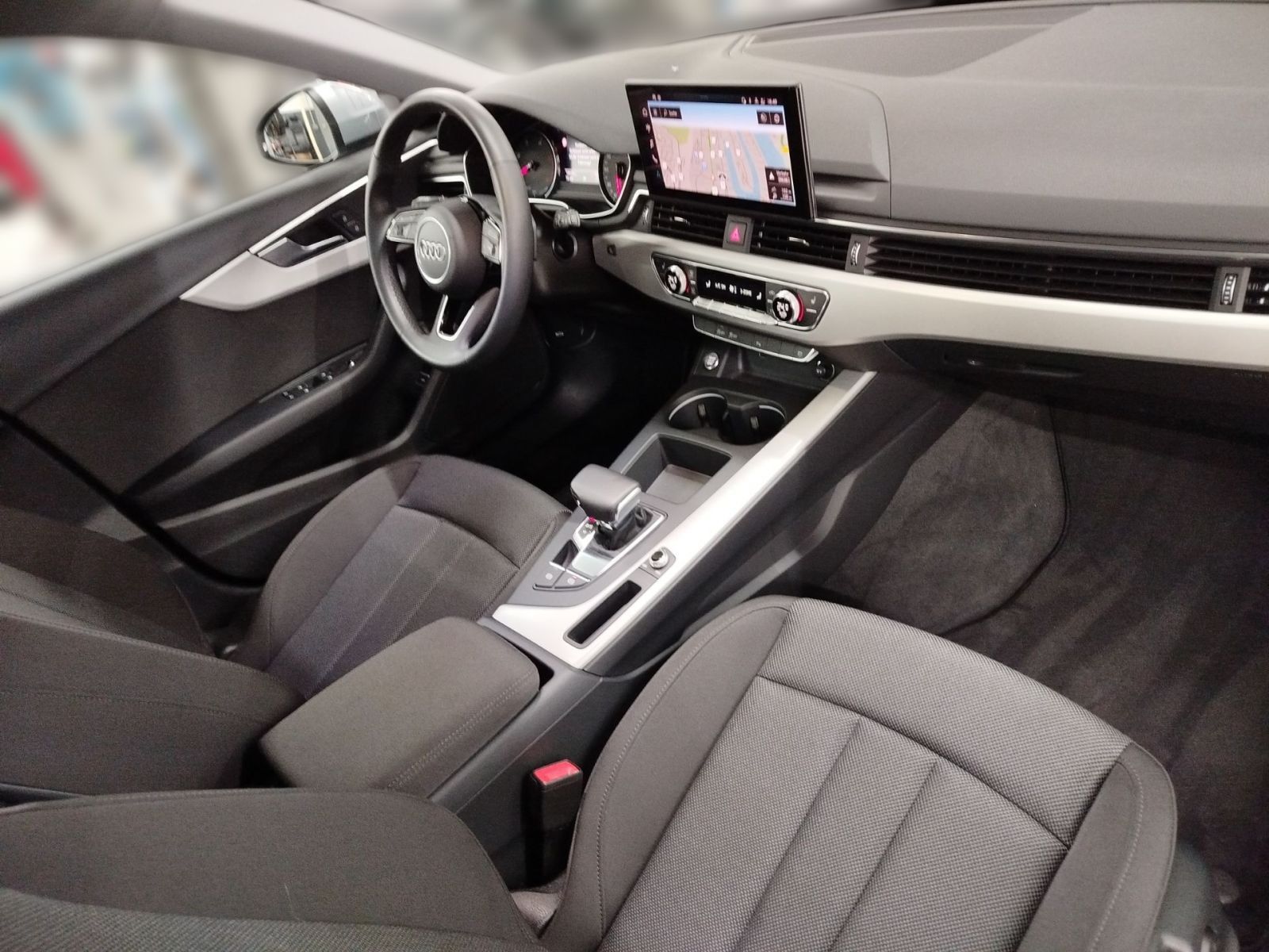 Audi A4 - Bild 13