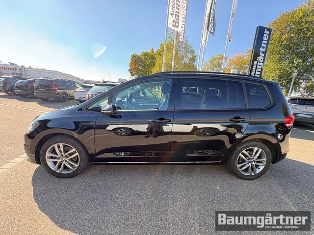 Fahrzeugabbildung Volkswagen Touran Comfortline 1.5 TSI DSG Kamera/PDC/Sitzh.