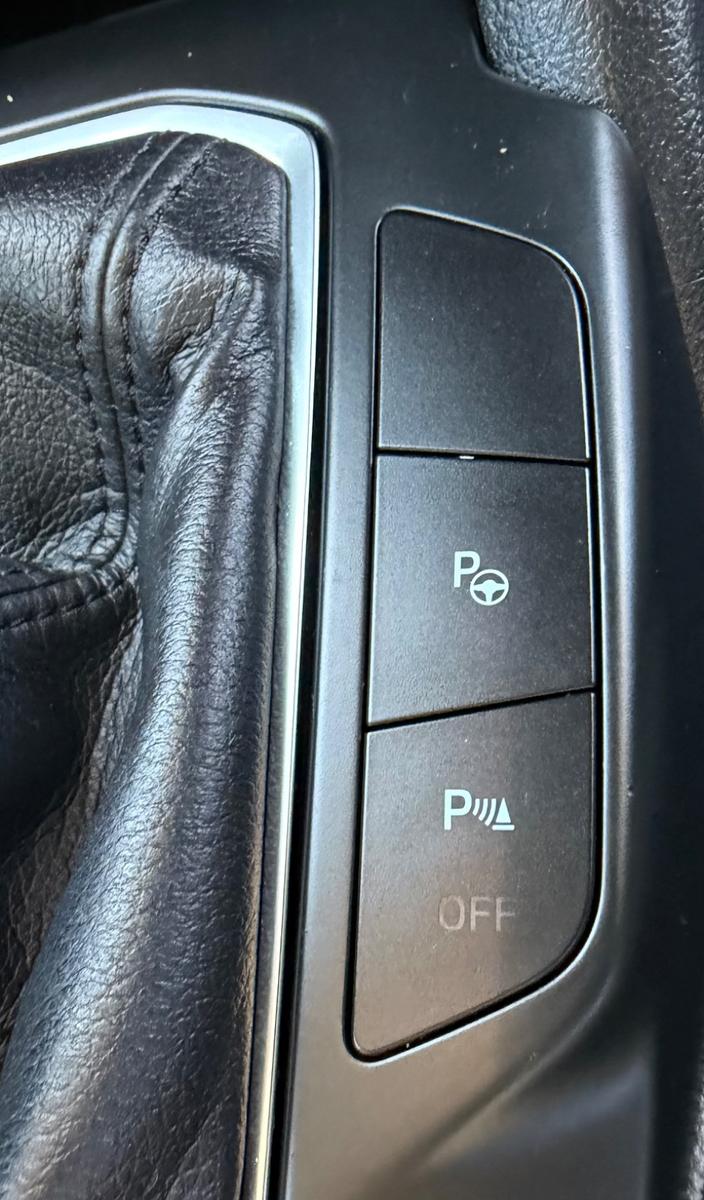 Ford Focus Turnier Cool & Connect Sport Lenkrad