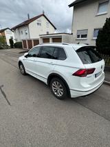 Volkswagen Tiguan 2.0 TDI SCR 176kW DSG 4MOTION Highlin... - VW Tiguan Gebrauchtwagen in Stuttgart