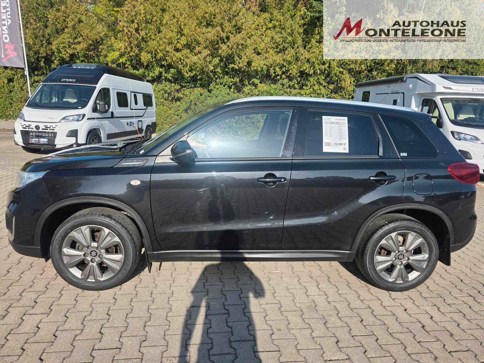 Suzuki Vitara 1.0 Comfort 4x4 | 8-fach bereift gepfl...
