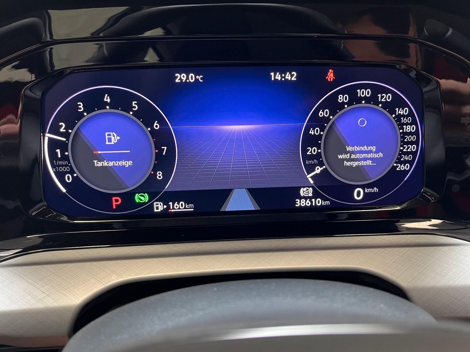 Volkswagen Golf VIII 1.0 eTSI Life Sitzhzg. LED Lenkrhzg., миниатюра 8